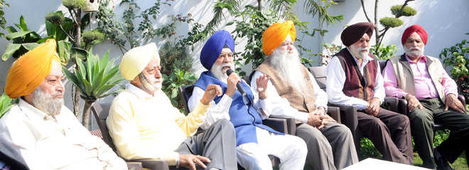 Sikh forum seeks early SGPC poll