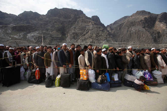 Sharif orders immediate reopening of border with Afghanistan