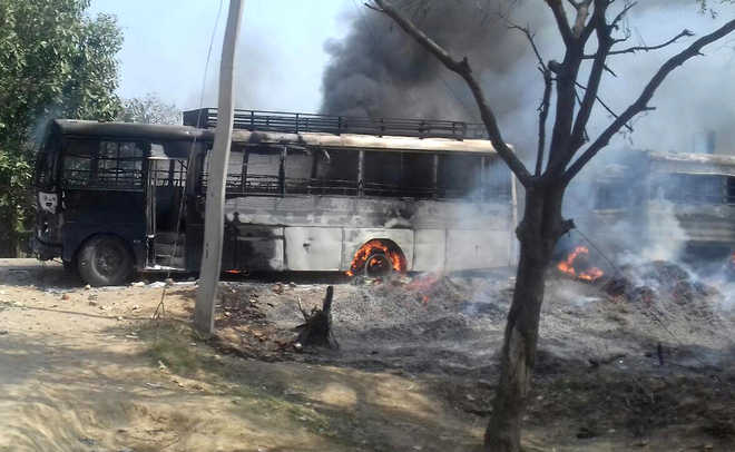 Jat protesters booked for assaulting cops, scribes