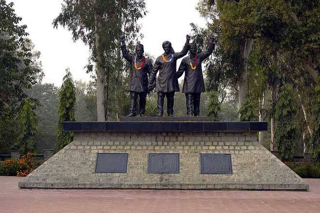 Hussainiwala memorial in neglect