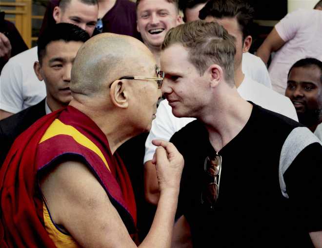 Steve Smith gets lessons from Dalai Lama on peace of mind
