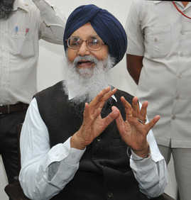 Can’t seek Centre’s help to keep poll promises: Badal