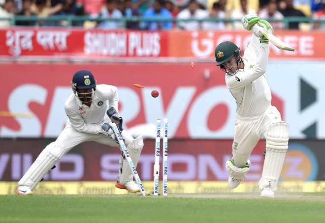 Aus bowled out for 300; debutant Kuldeep Yadav takes 4 wickets