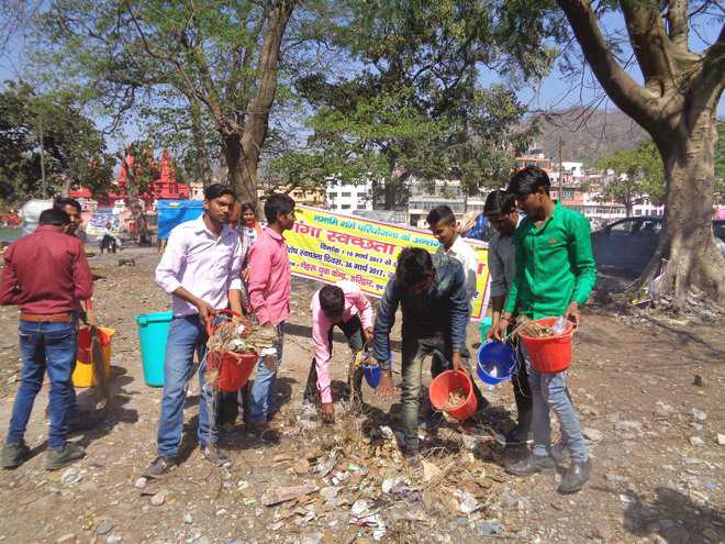 Volunteers clean Birla Ganga ghat in Haridwar
