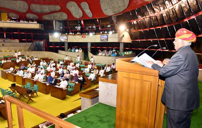 Guv addresses Assembly, showcases financial bankruptcy of Punjab