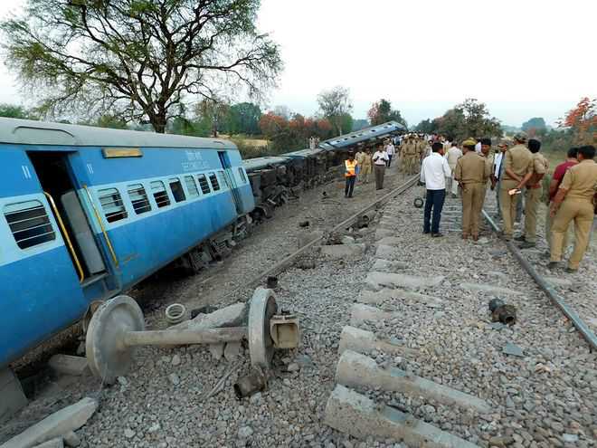 52 hurt as train derails in UP