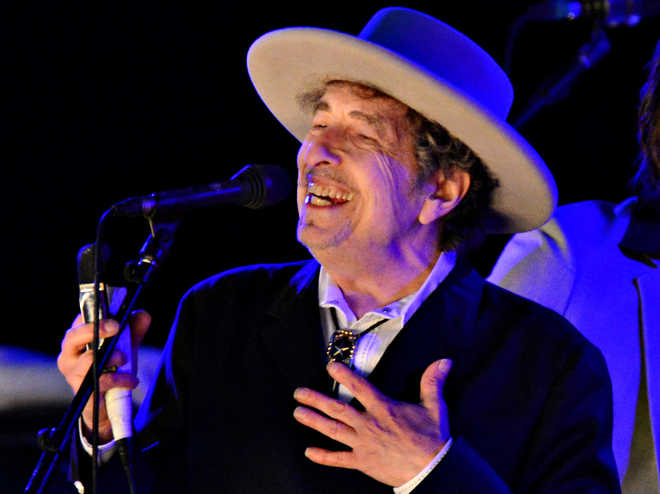 Slow Train Coming: Dylan in Stockholm to accept Nobel