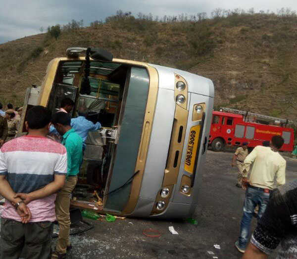 Two toddlers killed as bus overturns in Kangra