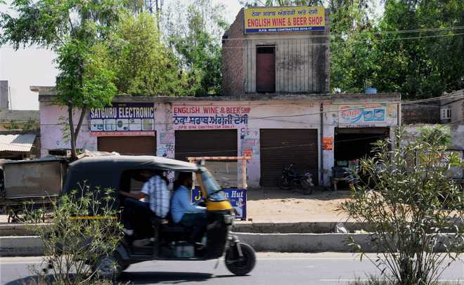 Punjab finds way out of  SC liquor vend ban