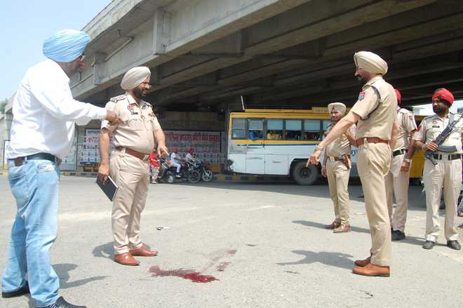 Gounder, aides kill 3 of rival gang in Gurdaspur