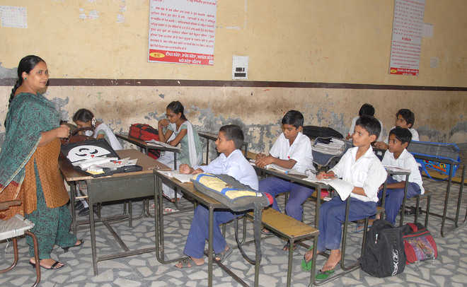 Govt school students to get lessons in welfare schemes through EDUSAT