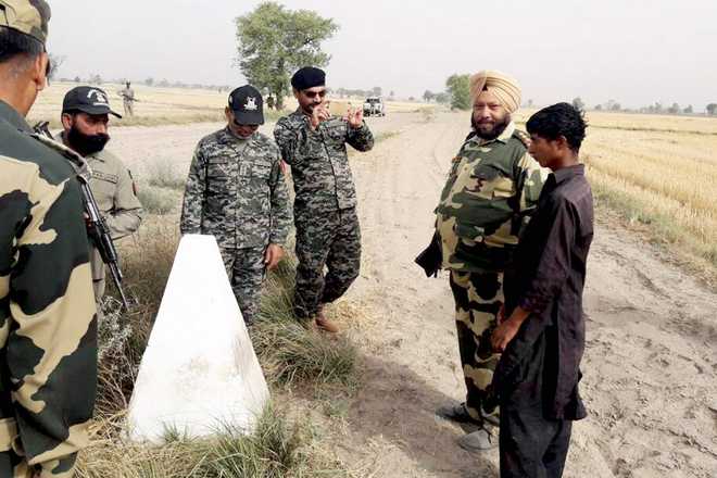 BSF hands over Pak teen who crossed border inadvertently