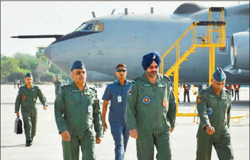 Air Chief Marshal visits Agra IAF station