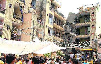 5-storey building collapses in Inderpuri