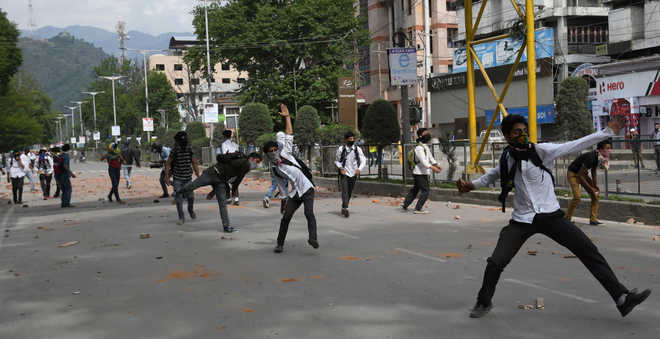 Fresh clashes in Srinagar