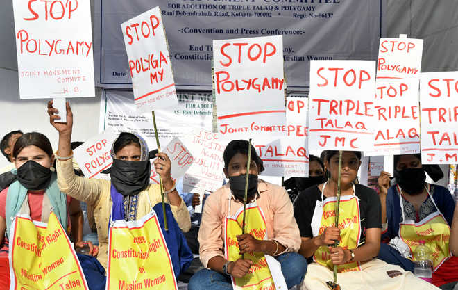 Protest at Jantar Mantar for ban on triple talaq