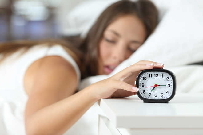 Lonely teens may have troubled sleep: study