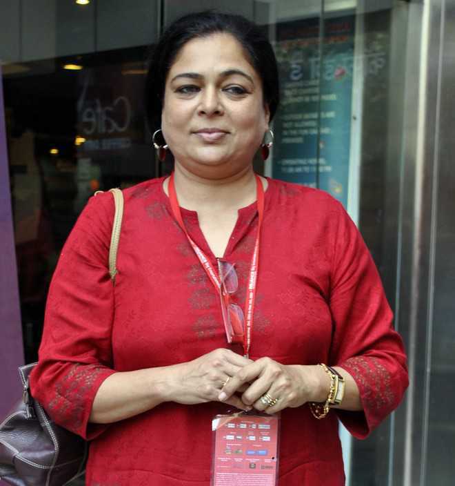 From Big B To Aamir, Bollywood Mourns Reema Lagoo’s Sudden Demise : The ...