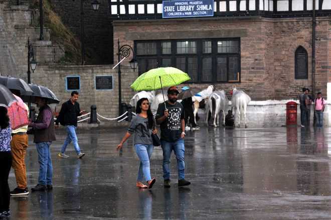 Snow in Rohtang, widespread rain in state
