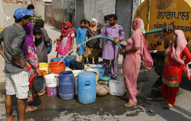 One-third city areas face water shortage