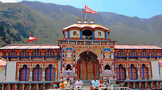 Badrinath yatra resumes by foot : The Tribune India