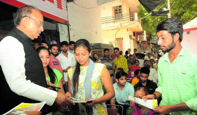 Slum dwellers to run to mark BJP’s three years of governance