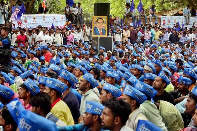 Restive Dalits throng Delhi, protest Saharanpur violence