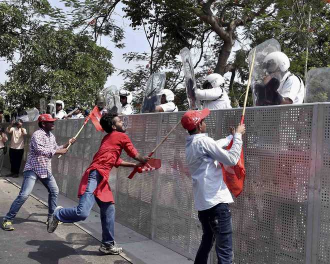 100 Left workers, 79 cops injured in clashes during protest march in West Bengal