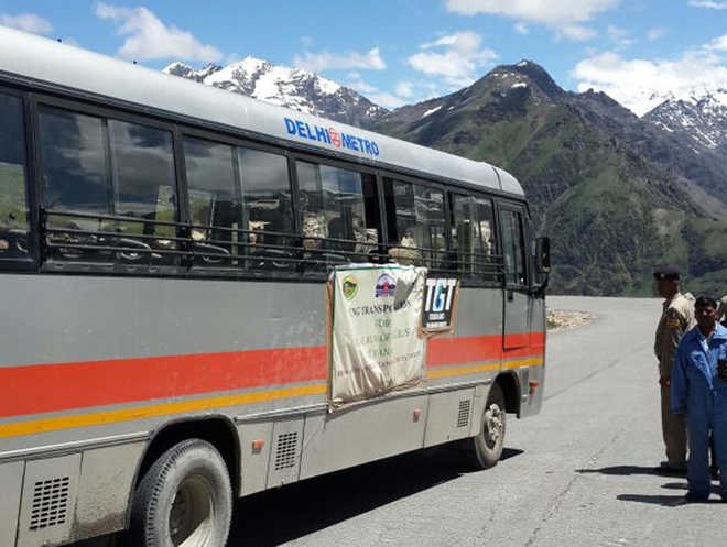 Electric buses to Rohtang remain a dream