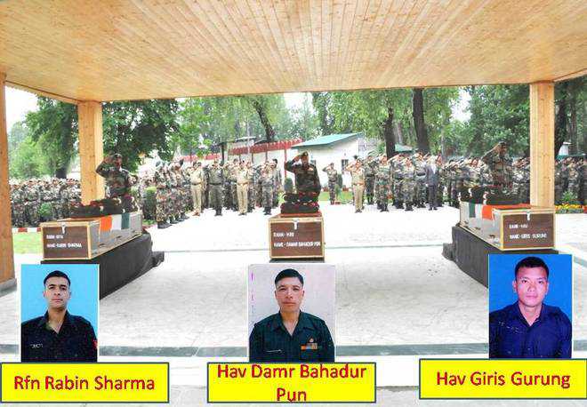 Army salutes 3 Gorkha soldiers killed in Nowgam operations