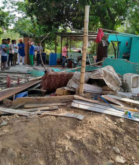 Encroachments razed at Sector 38