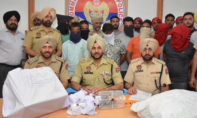 Drug smuggler with ‘Pak links’ held - The Tribune