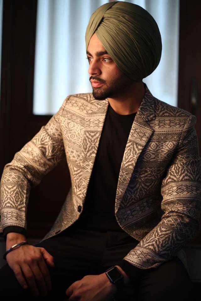 Jordan sandhu top sales 30