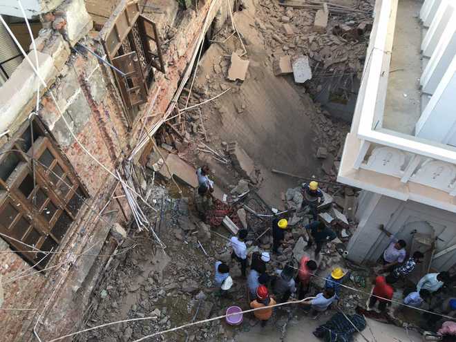 One dead, six injured as roof of Panipat gurdwara collapses
