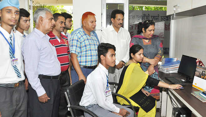 Help Desk Set Up For Admission The Tribune India