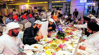UAE gurdwara holds Iftar for all faiths