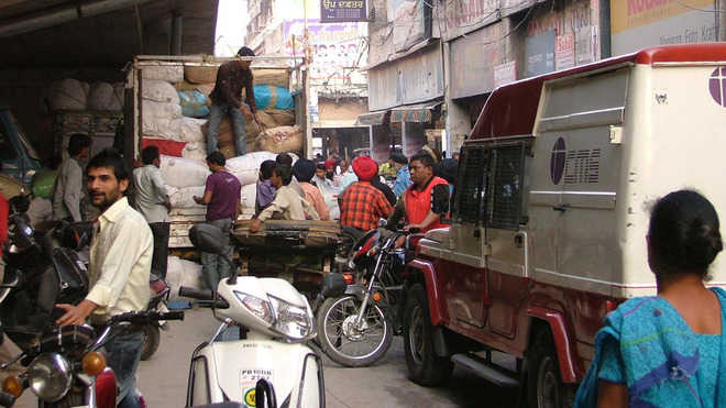 Now, FIR against drivers for obstructing traffic