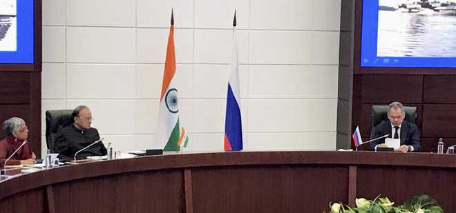 India, Russia sign pact to step up military ties