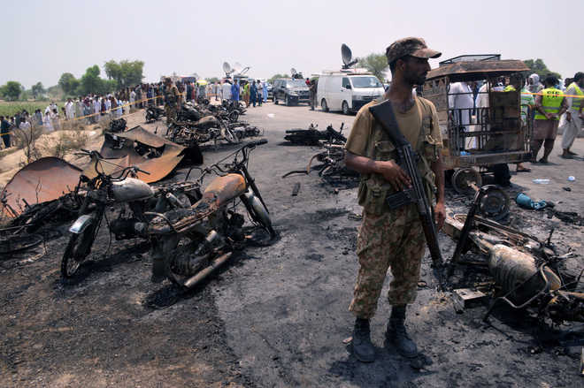 151 dead, over 140 injured as oil tanker explodes in Pak''s Punjab province