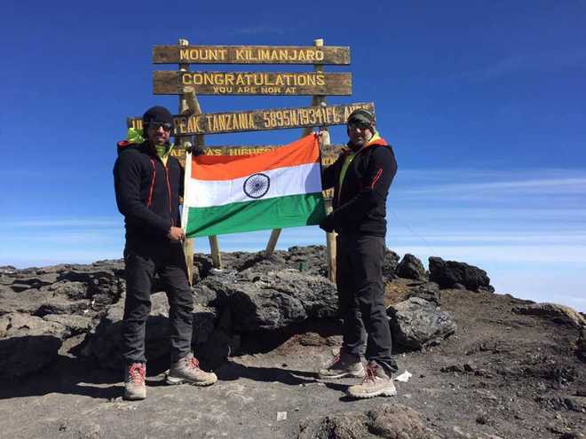 Jaipur’s father-son duo climb atop Mt Kilimanjaro in Africa