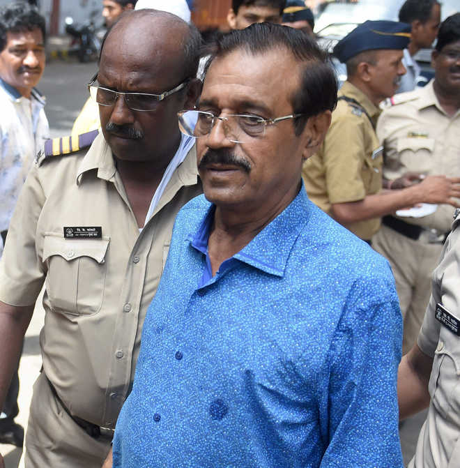 Mumbai serial blasts convict Mustafa Dossa dies