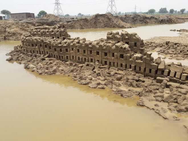Brick-kilns suffer huge losses due to pre-monsoon rain