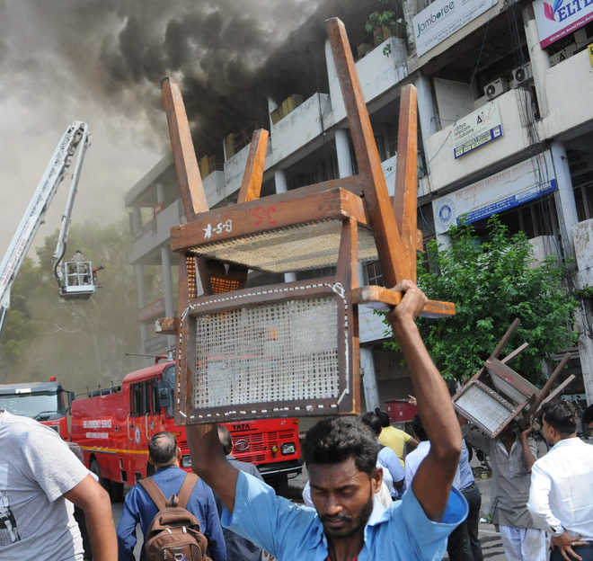 Fire breaks out at Punjab Financial Corporation office in Chandigarh