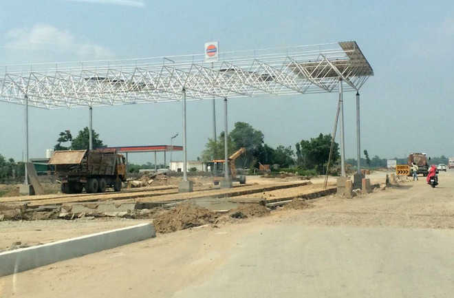 High Court orders stay on construction of NH-15 toll plaza