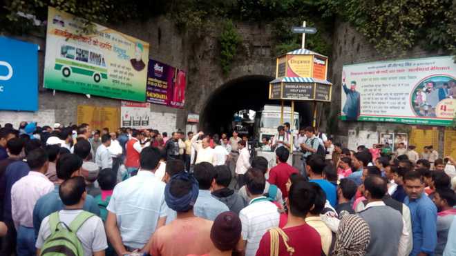 Kotkhai rape: Bandh brings life to a halt in Shimla