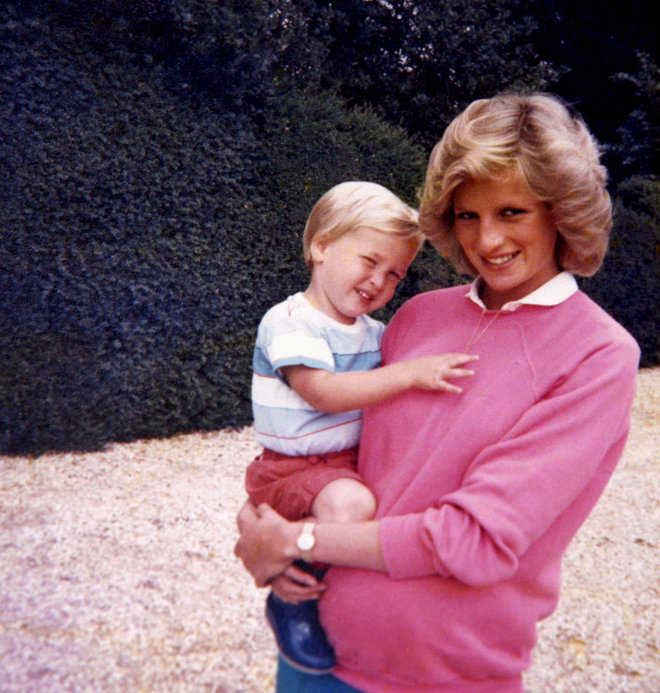 William, Harry regret last rushed phone call with Diana