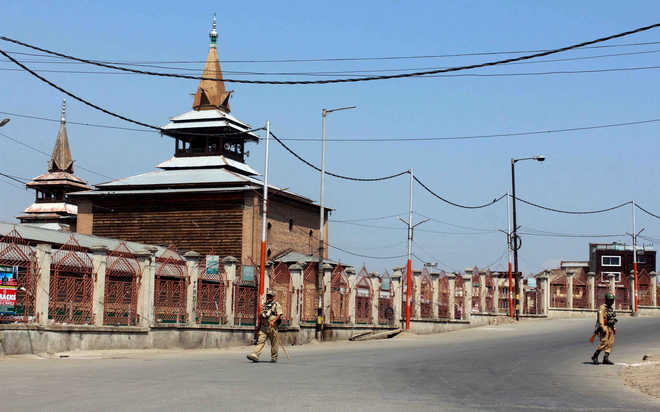 Shutdown call: Restrictions in Srinagar to prevent protests