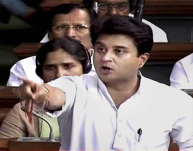 Congress demands discussion on MPs’ suspension, forces LS adjournment