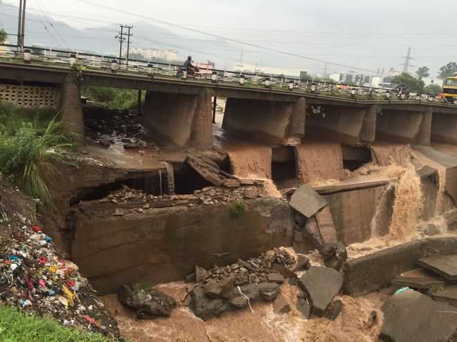 Unsafe, Baddi-Barotiwala bridge closed