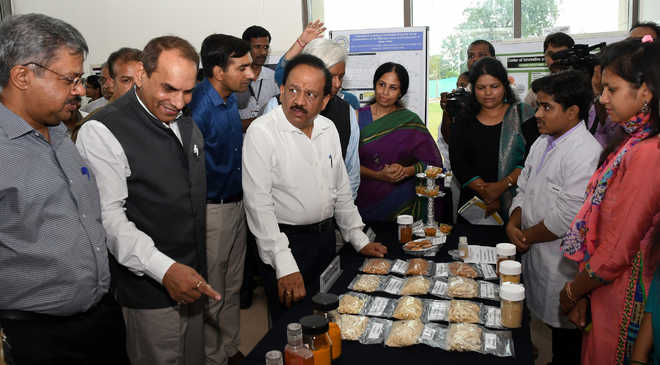 Vardhan urges scientists to bring nutritional revolution